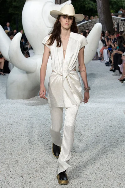 Look 42